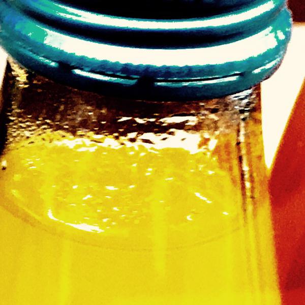 jus de fruit bottle.jpg